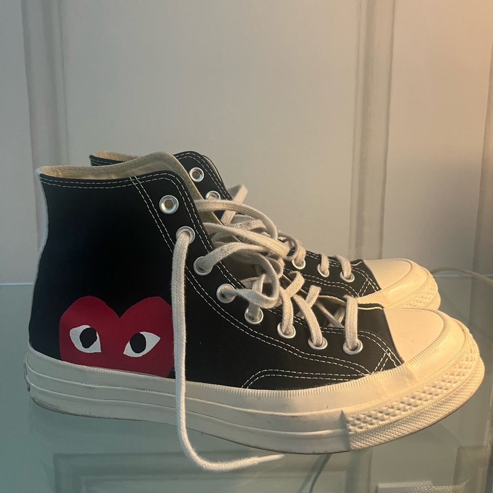 Black Converse Commes de Garçon PLAY edition, US WOMEN SIZE 9, MENS 7, or EU 40